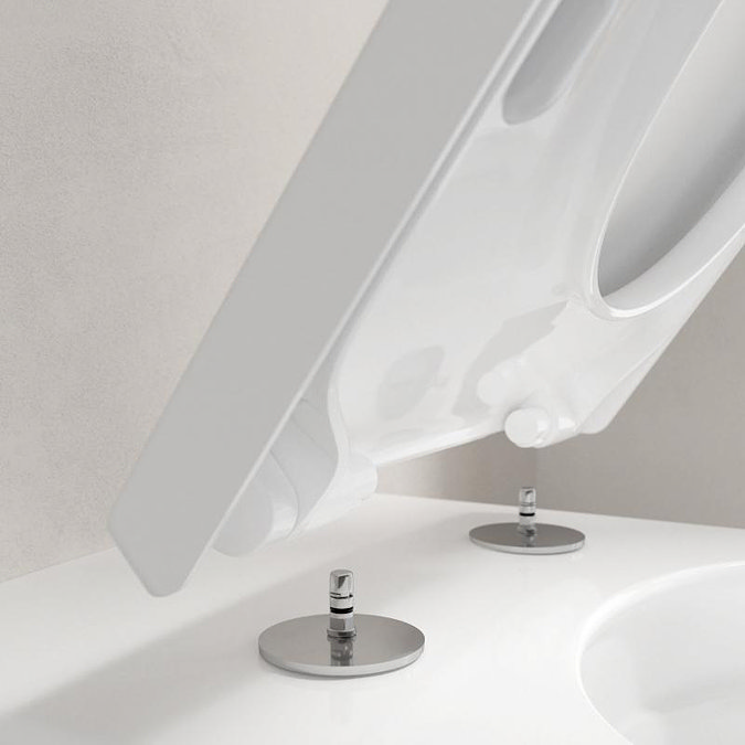 Villeroy and Boch Subway 3.0 TwistFlush Back to Wall Toilet + Soft Close Seat