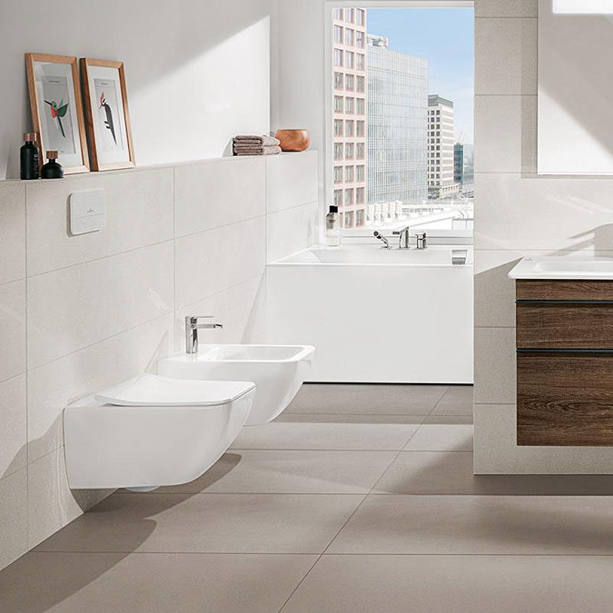Villeroy and Boch Venticello DirectFlush Rimless Wall Hung Toilet + Soft Close Seat  Profile Large I