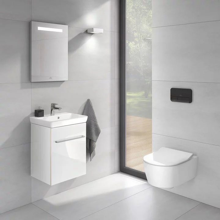 Villeroy and Boch ViConnect Glass Glossy Black Dual Flush Plate - 922400RB Feature Large Image